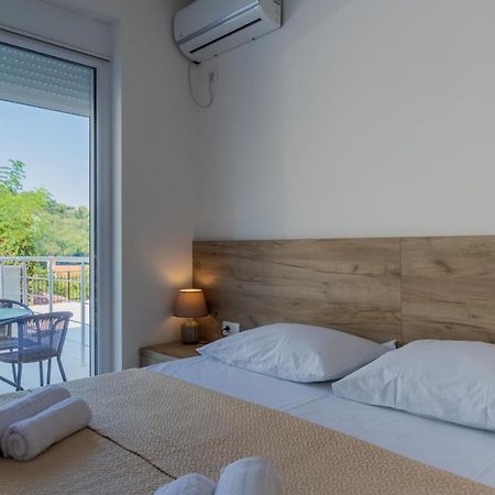 Grejm Lux Family Apartments Petrovac 外观 照片