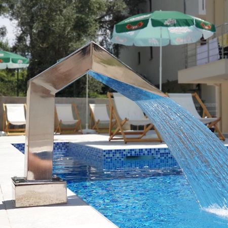 Grejm Lux Family Apartments Petrovac 外观 照片