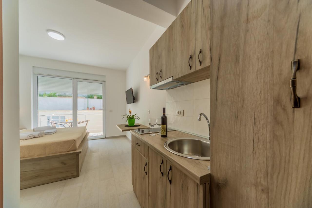 Grejm Lux Family Apartments Petrovac 外观 照片
