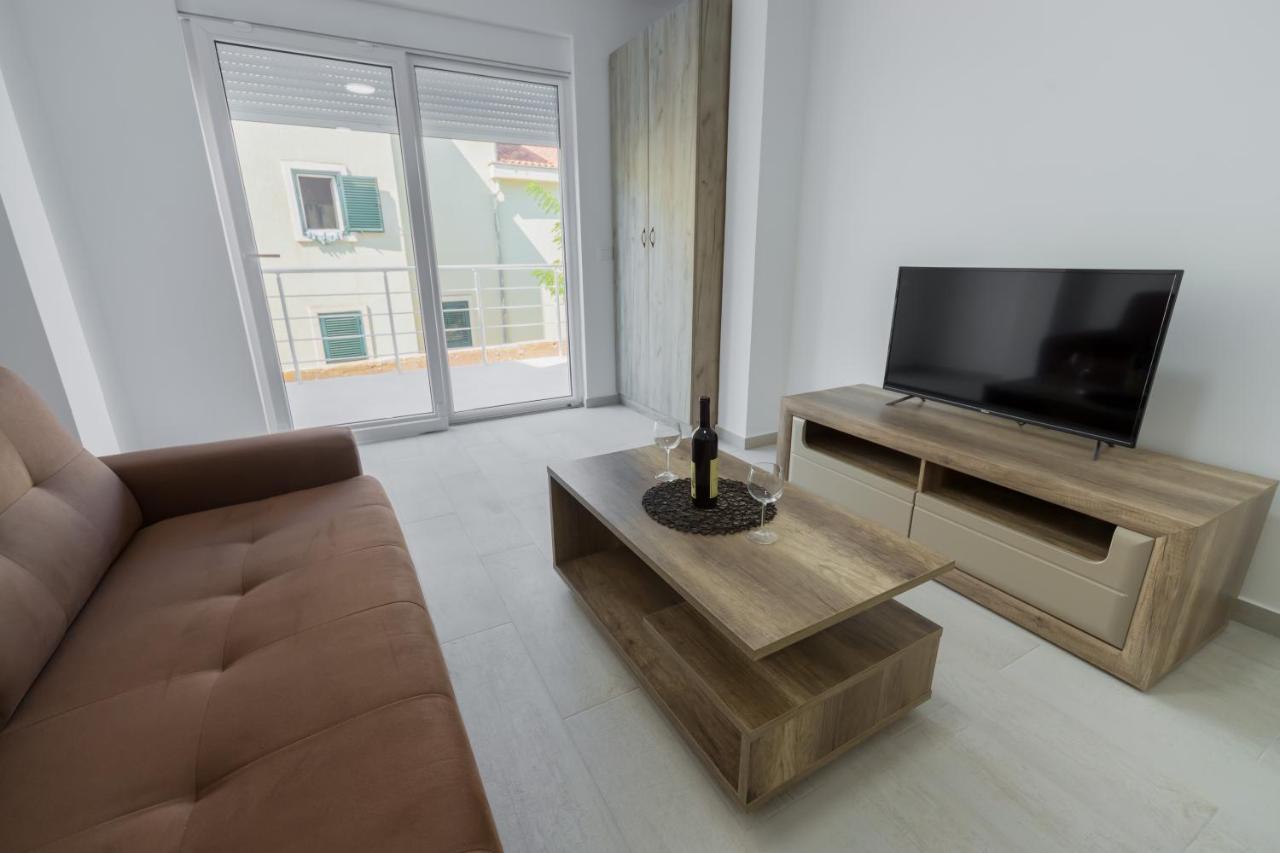 Grejm Lux Family Apartments Petrovac 外观 照片